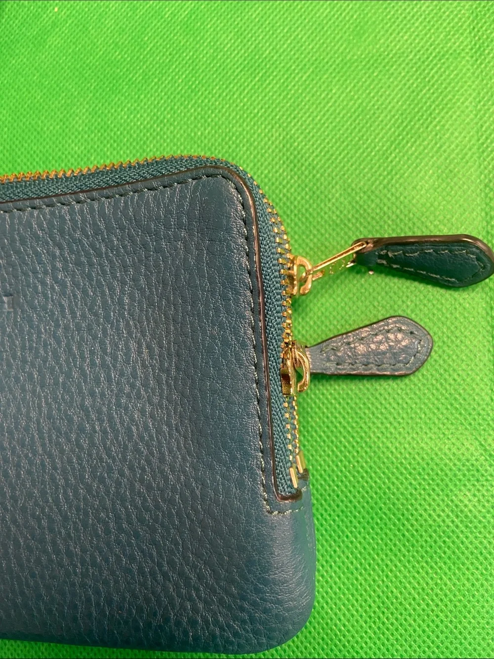 Vintage Coach Navy Pebbled Leather Wristlet with Gold Hardware